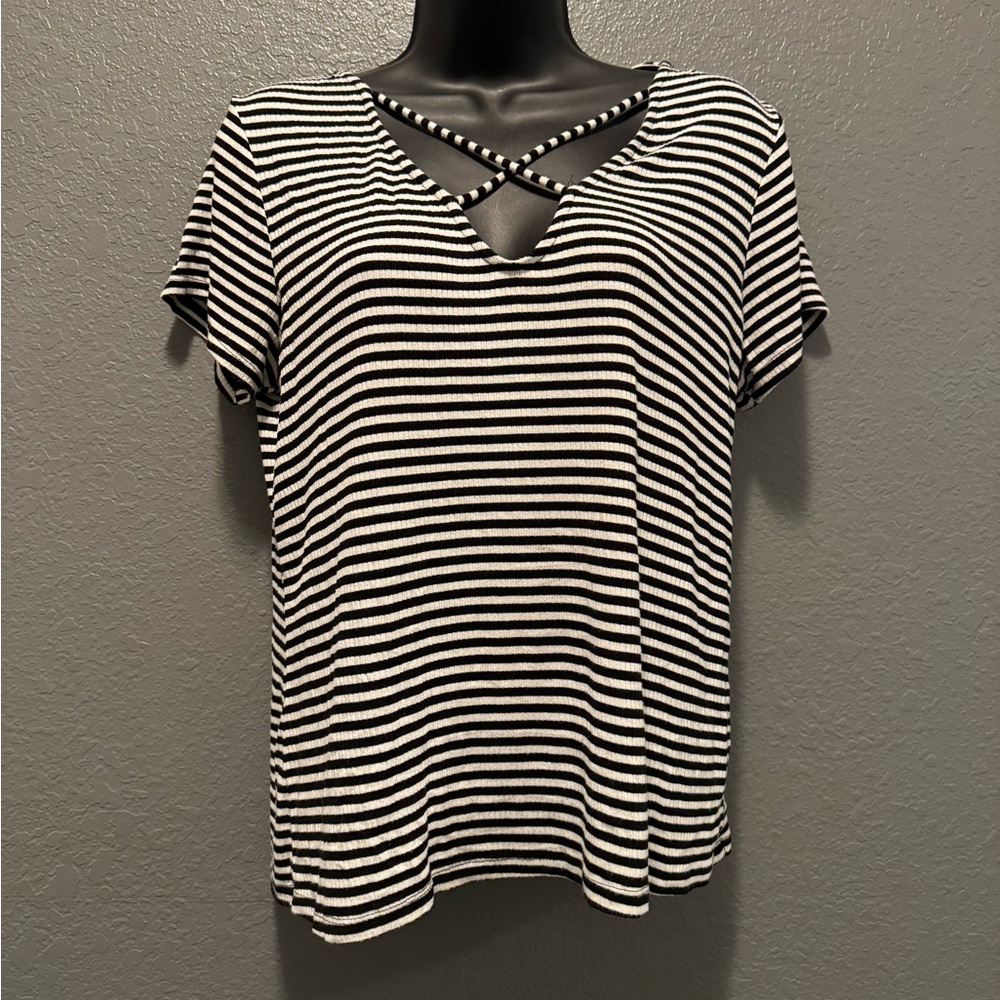 Black and white ribbed stripped top with front crisscross detail